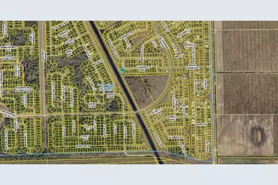 537 Glendale Ave, Labelle, FL 33935 - Photo 1