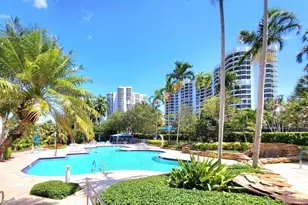 3500 Mystic Pointe Dr, Aventura, FL 33180 - Photo 3