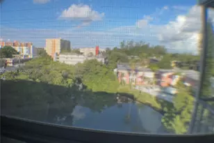 12590 NE 16th Ave, North Miami, FL 33161 - Photo 17