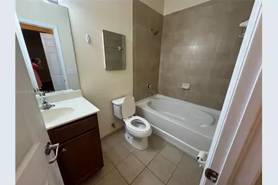 8650 NW 97 Ave #216, Doral, FL 33178 - Photo 7