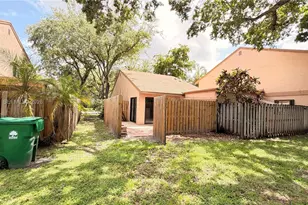 36 Chestnut Cir, Cooper City, FL 33026 - Photo 21