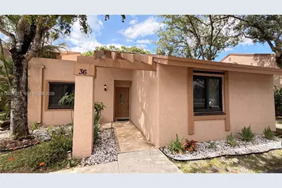 36 Chestnut Cir #36, Cooper City, FL 33026 - Photo 3