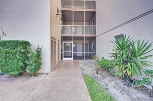2441 SW 82nd Ave, Davie, FL 33324 - Photo 9