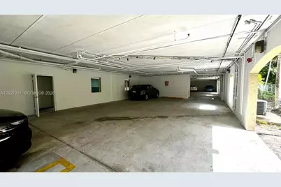 1025 SW 7th Ave #5, Miami, FL 33130 - Photo 3