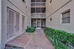 2481 SW 82nd Ave, Davie, FL 33324 - Photo 7