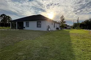616 Maple Ave N, Lehigh Acres, FL 33972 - Photo 7