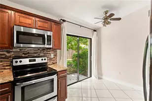 14641 Kirsten Ct, Davie, FL 33325 - Photo 21