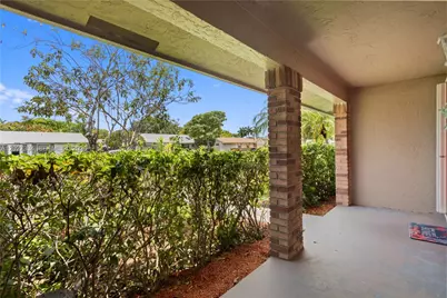 14641 Kirsten Ct, Davie, FL 33325 - Photo 5