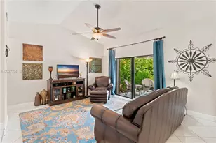 14641 Kirsten Ct, Davie, FL 33325 - Photo 9