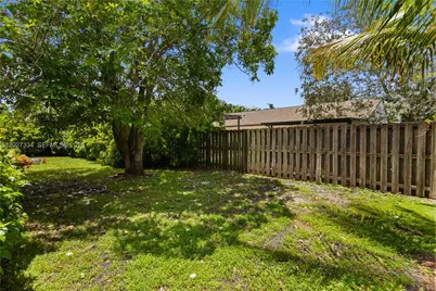 14641 Kirsten Ct, Davie, FL 33325 - Photo 27