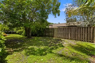 14641 Kirsten Ct, Davie, FL 33325 - Photo 27
