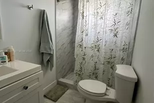 1000 NE 14th Ave, Hallandale Beach, FL 33009 - Photo 3