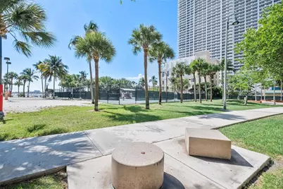 1750 N Bayshore Dr #3106, Miami, FL 33132 - Photo 17