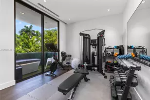 16470 NE 30th Ave, North Miami Beach, FL 33160 - Photo 37