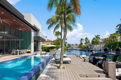 16470 NE 30th Ave, North Miami Beach, FL 33160 - Photo 45