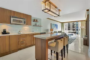 6801 Collins Ave, Miami Beach, FL 33141 - Photo 3