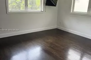 4803 University Dr, Coral Gables, FL 33146 - Photo 11