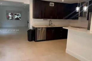 4803 University Dr, Coral Gables, FL 33146 - Photo 3