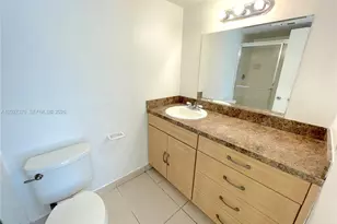 8450 Lagos De Campo Blvd, Tamarac, FL 33321 - Photo 11