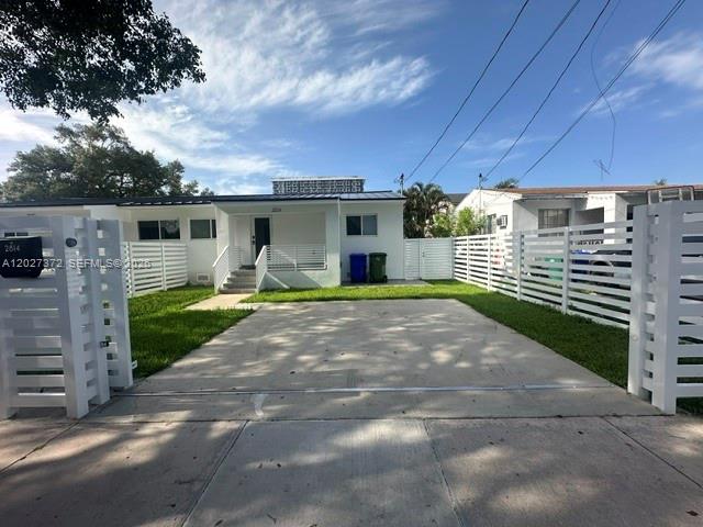 2814 SW 26th St #2814 - 2814 SW 26th St #2814, Miami, FL 33133 Luxury Property | Jose Angel Pina
