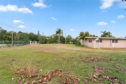 30905 SW 194th Ave, Homestead, FL 33030 - Photo 3