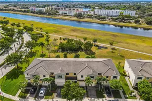 311 NE 194th Ln, Miami, FL 33179 - Photo 5