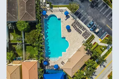 311 NE 194th Ln #311, Miami, FL 33179 - Photo 7