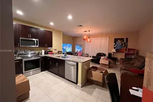 311 NE 194th Ln, Miami, FL 33179 - Photo 13