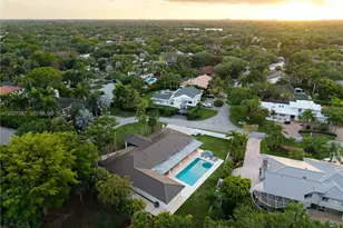 7485 SW 179th St, Palmetto Bay, FL 33157 - Photo 3