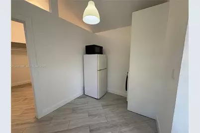 6753 SW 39th Ter #Rear, Miami, FL 33155 - Photo 3