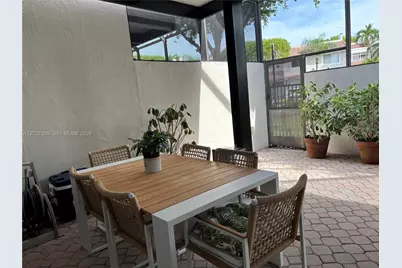 10247 NW 51st Ter #10247, Doral, FL 33178 - Photo 17