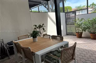 10247 NW 51st Terrace, Doral, FL 33178 - Photo 17