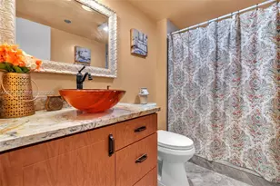900 St Charles Pl, Pembroke Pines, FL 33026 - Photo 11