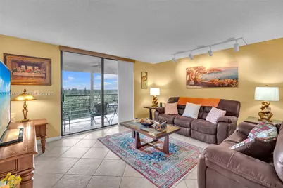 900 Saint Charles Place #PH9, Pembroke Pines, FL 33026 - Photo 1