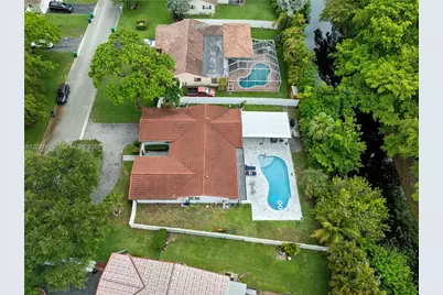 4180 NW 103rd Dr, Coral Springs, FL 33065 - Photo 7
