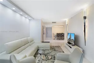 4775 Collins Ave, Miami Beach, FL 33140 - Photo 1