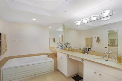 4775 Collins Av #1804, Miami Beach, FL 33140 - Photo 27