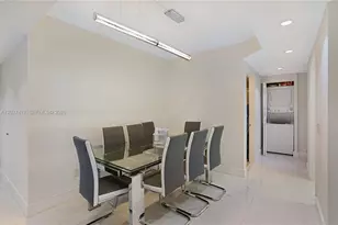 4775 Collins Ave, Miami Beach, FL 33140 - Photo 19
