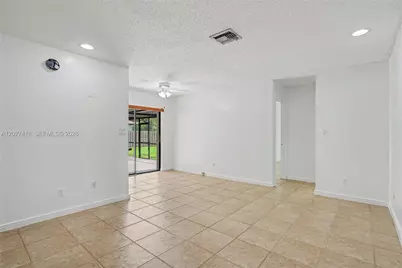 10711 SW 116th Ave, Miami, FL 33176 - Photo 21