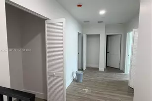 6480 NE 1st Ave, Miami, FL 33150 - Photo 11