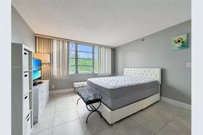 3300 W Rolling Hills Cir #509, Davie, FL 33328 - Photo 11