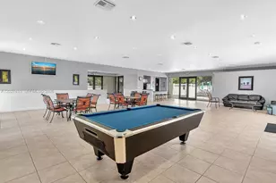 3300 W Rolling Hills Cir, Davie, FL 33328 - Photo 15