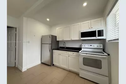 6723 NE Miami Pl #2, Miami, FL 33138 - Photo 21