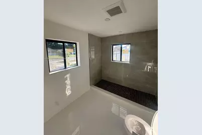 2041 NW 190th Ter, Miami Gardens, FL 33056 - Photo 9
