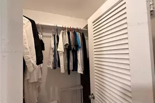 100 Lincoln Rd, Miami Beach, FL 33139 - Photo 11