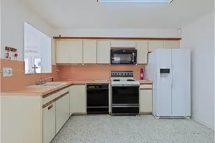 3062 SW 14th St, Miami, FL 33145 - Photo 9
