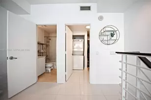 60 SW 13th St, Miami, FL 33130 - Photo 13