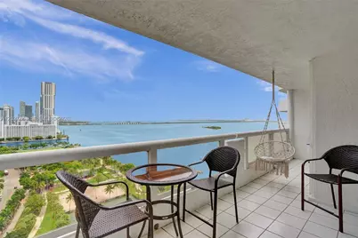 1717 N Bayshore Dr #A-2440, Miami, FL 33132 - Photo 1