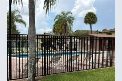 10054 Winding Lake Rd #201, Sunrise, FL 33351 - Photo 13