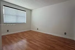 10054 Winding Lake Rd, Sunrise, FL 33351 - Photo 11